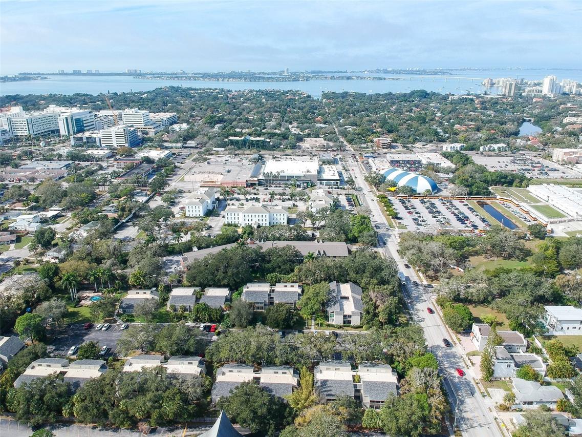 2224 Bahia Vista St. #E6, Sarasota, FL 34239