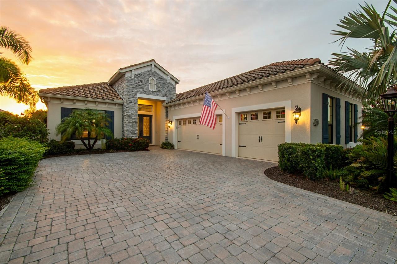 7208 Whittlebury Tr., Bradenton, FL 34202