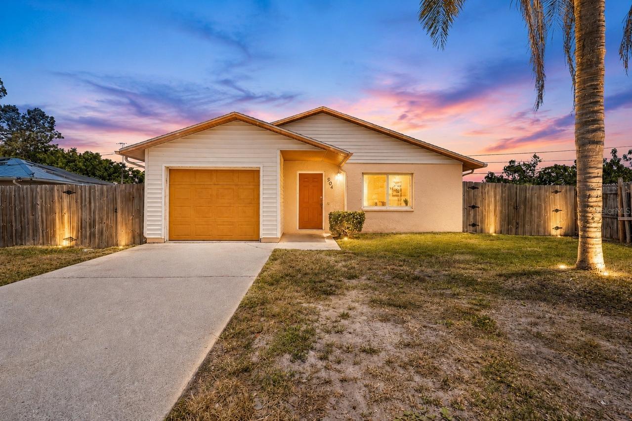 904 16th St., Palmetto, FL 34221
