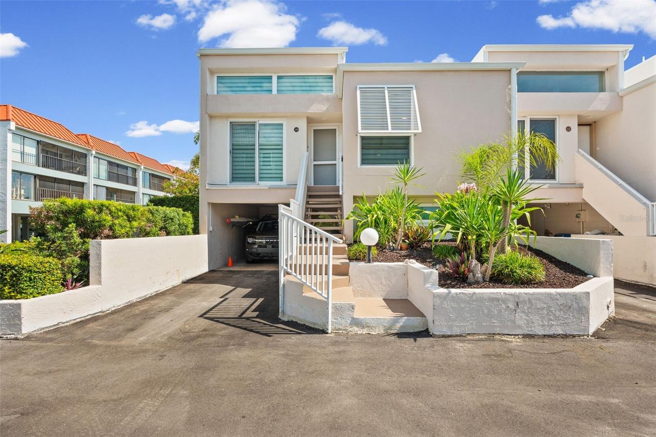 3701 E Bay Dr. #1, Bradenton Beach, FL 34217