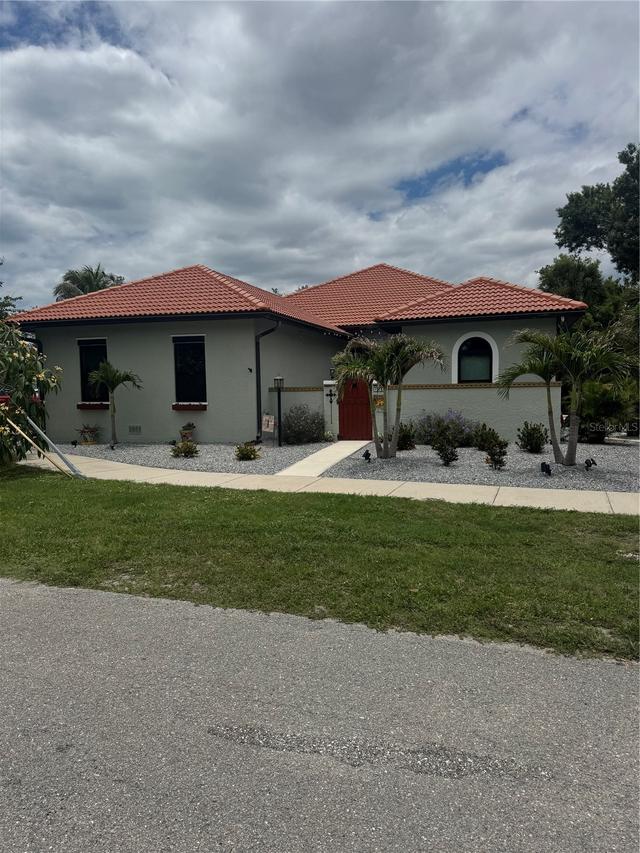 408 Tortuga Dr., Nokomis, FL 34275