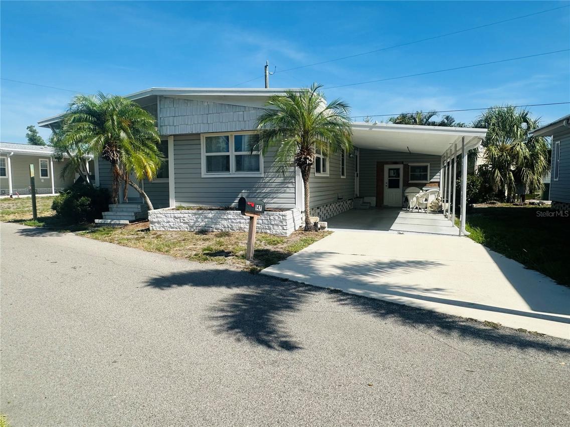 147 Maui Dr., Palmetto, FL 34221