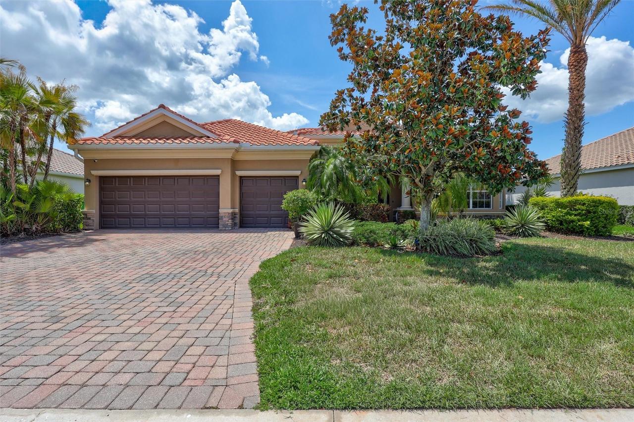 7511 Heritage Grand Pl., Bradenton, FL 34212