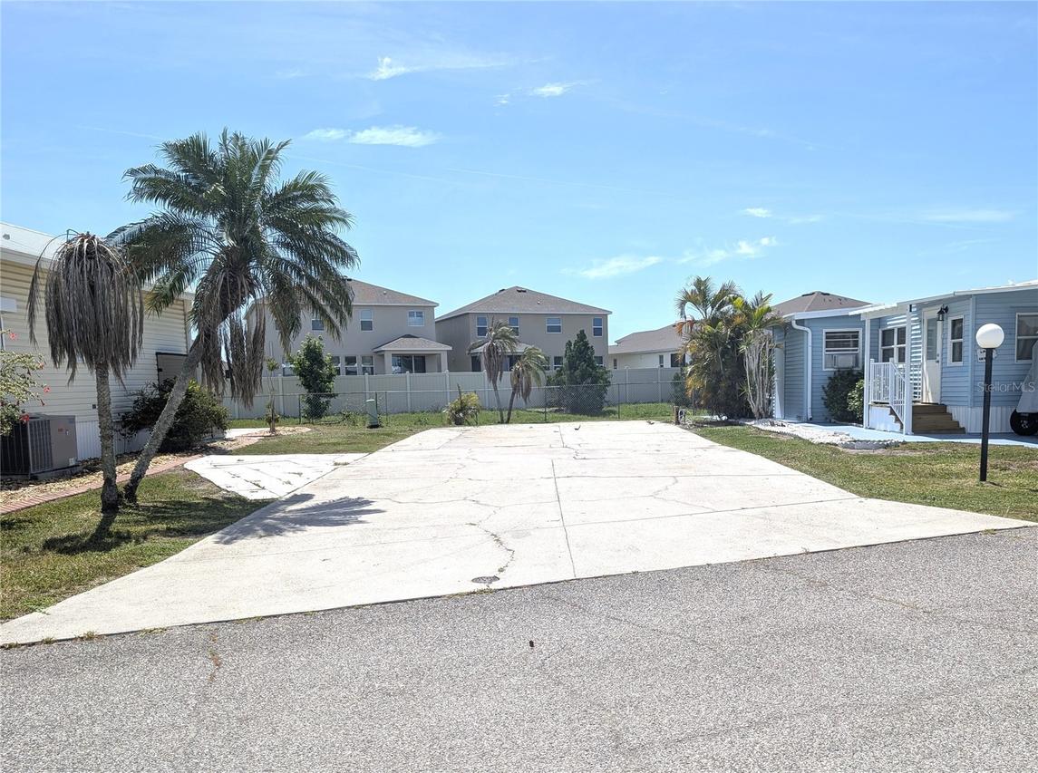 3333 26th Ave. #1335, Bradenton, FL 34208