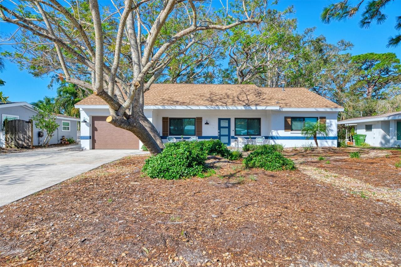 2120 Craft Ln., Sarasota, FL 34239
