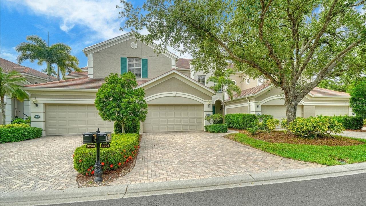 5206 Bouchard Cir. #101, Sarasota, FL 34238