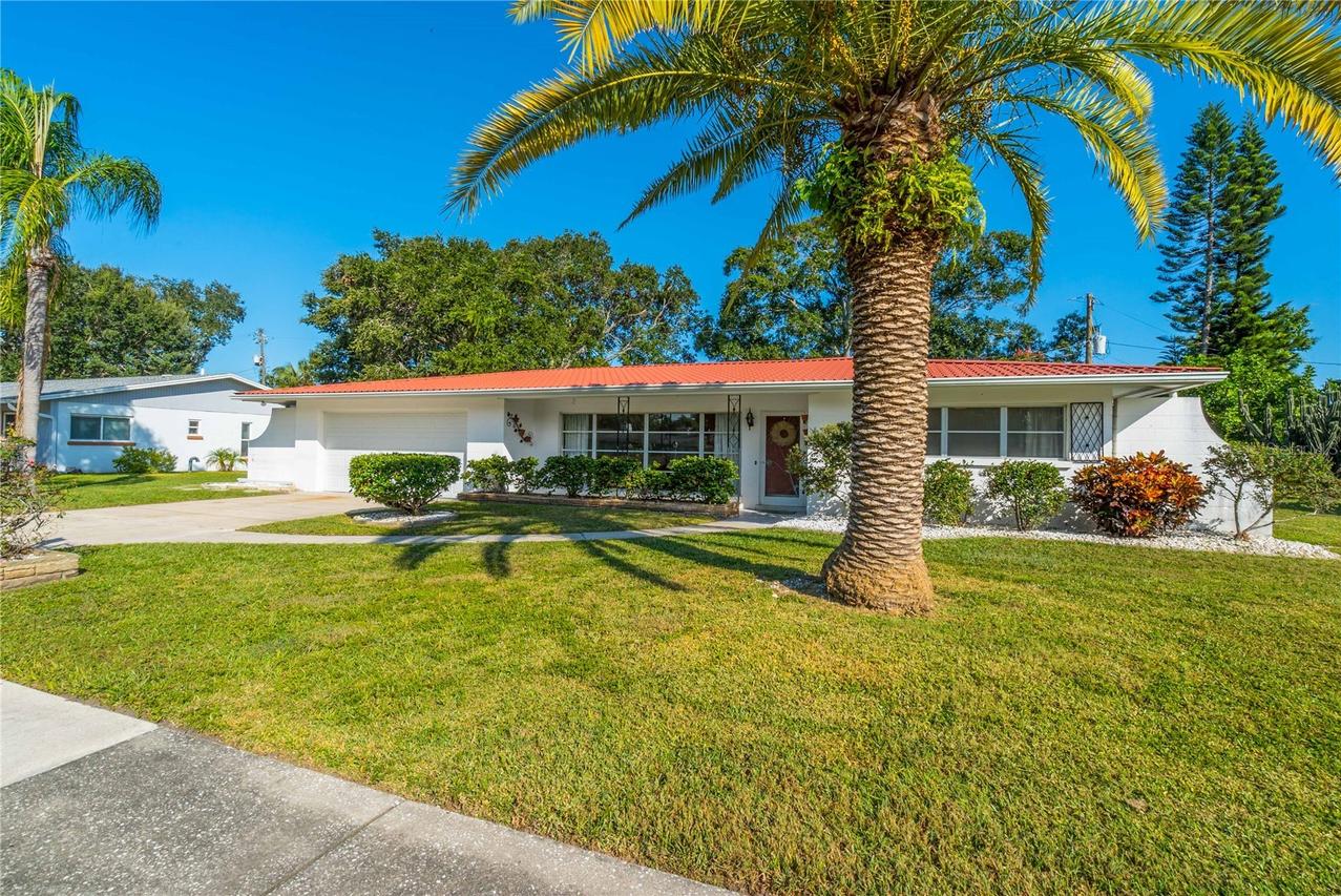 2521 Webber St., Sarasota, FL 34239