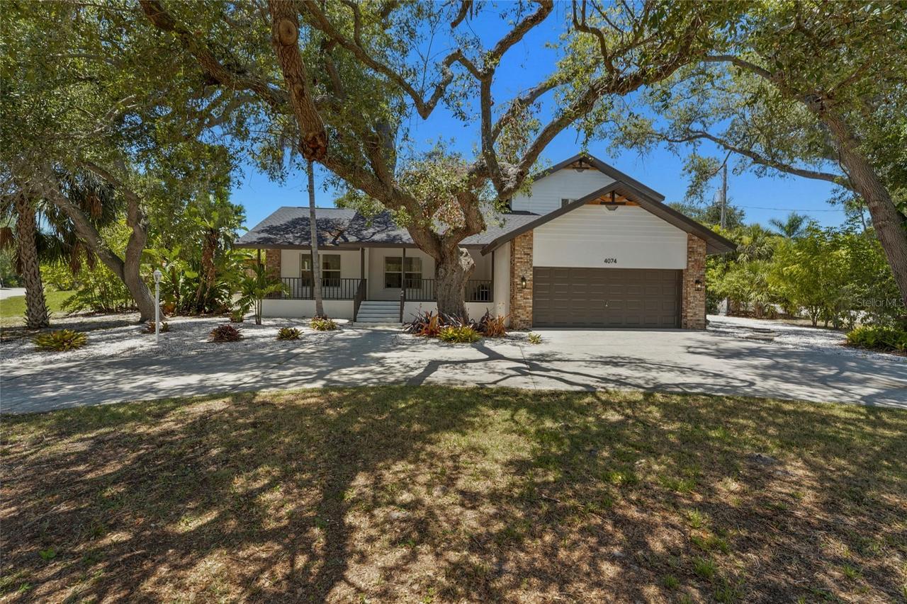 4074 Redbird Cir., Sarasota, FL 34231