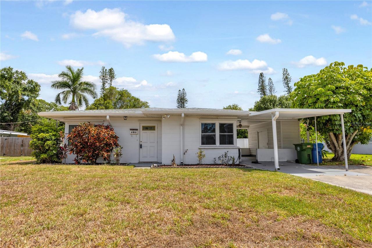609 20th Ave., Bradenton, FL 34205