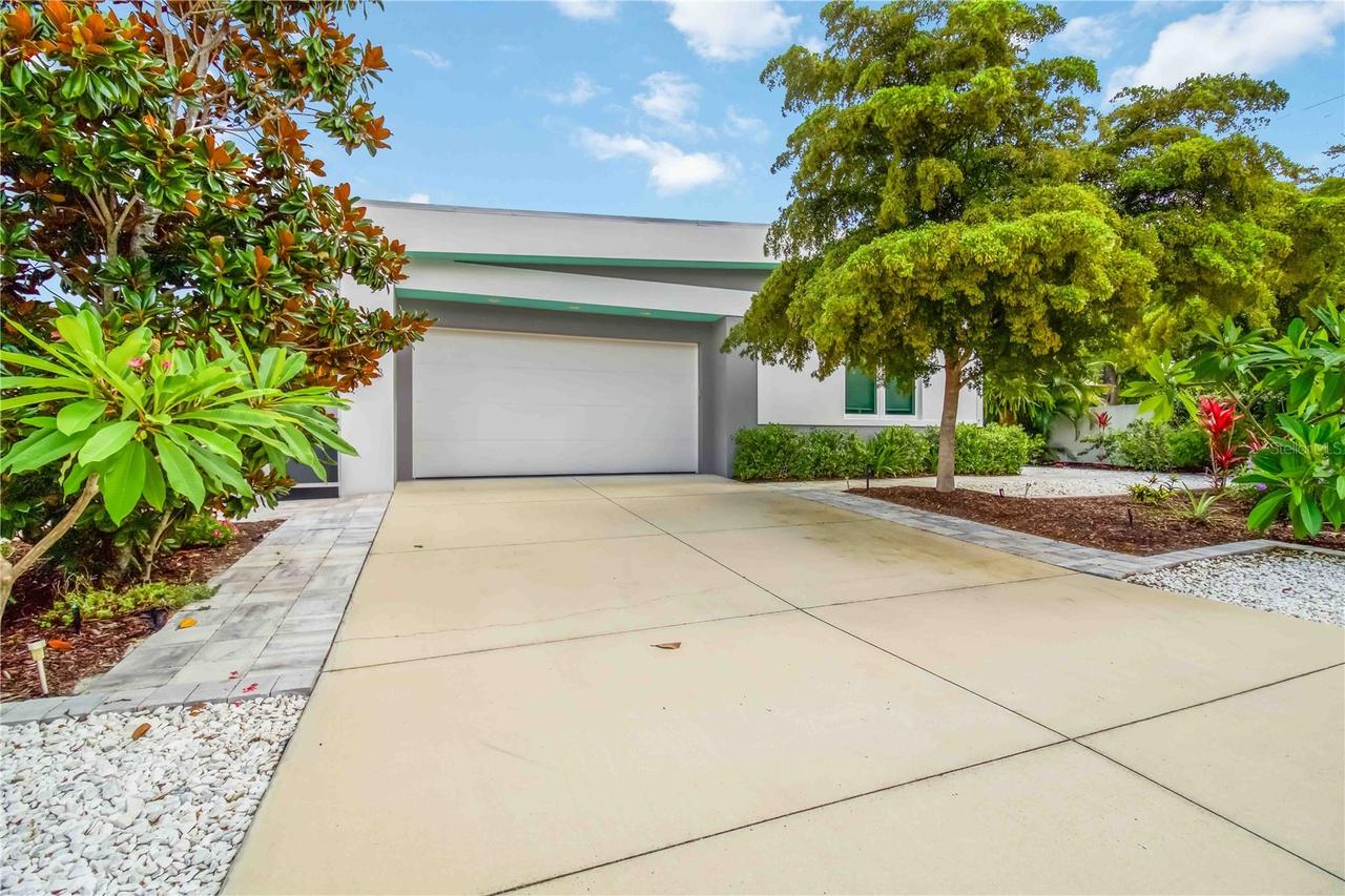 2373 Prospect St., Sarasota, FL 34239