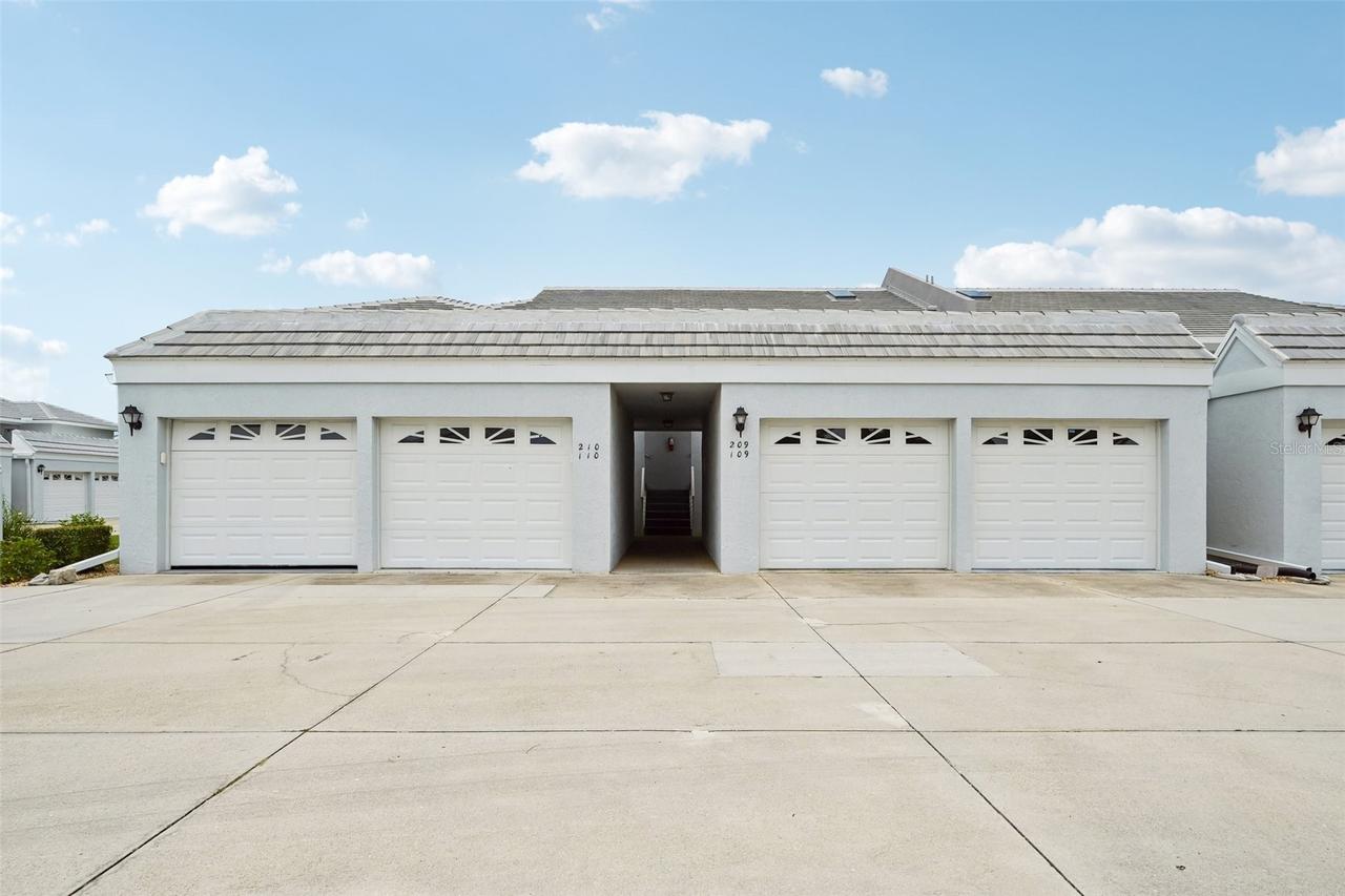 1041 Capri Isles Blvd. #209, Venice, FL 34292