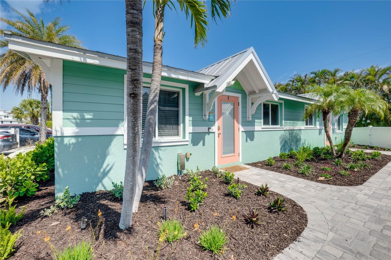 3009 Avenue #A, Bradenton Beach, FL 34217