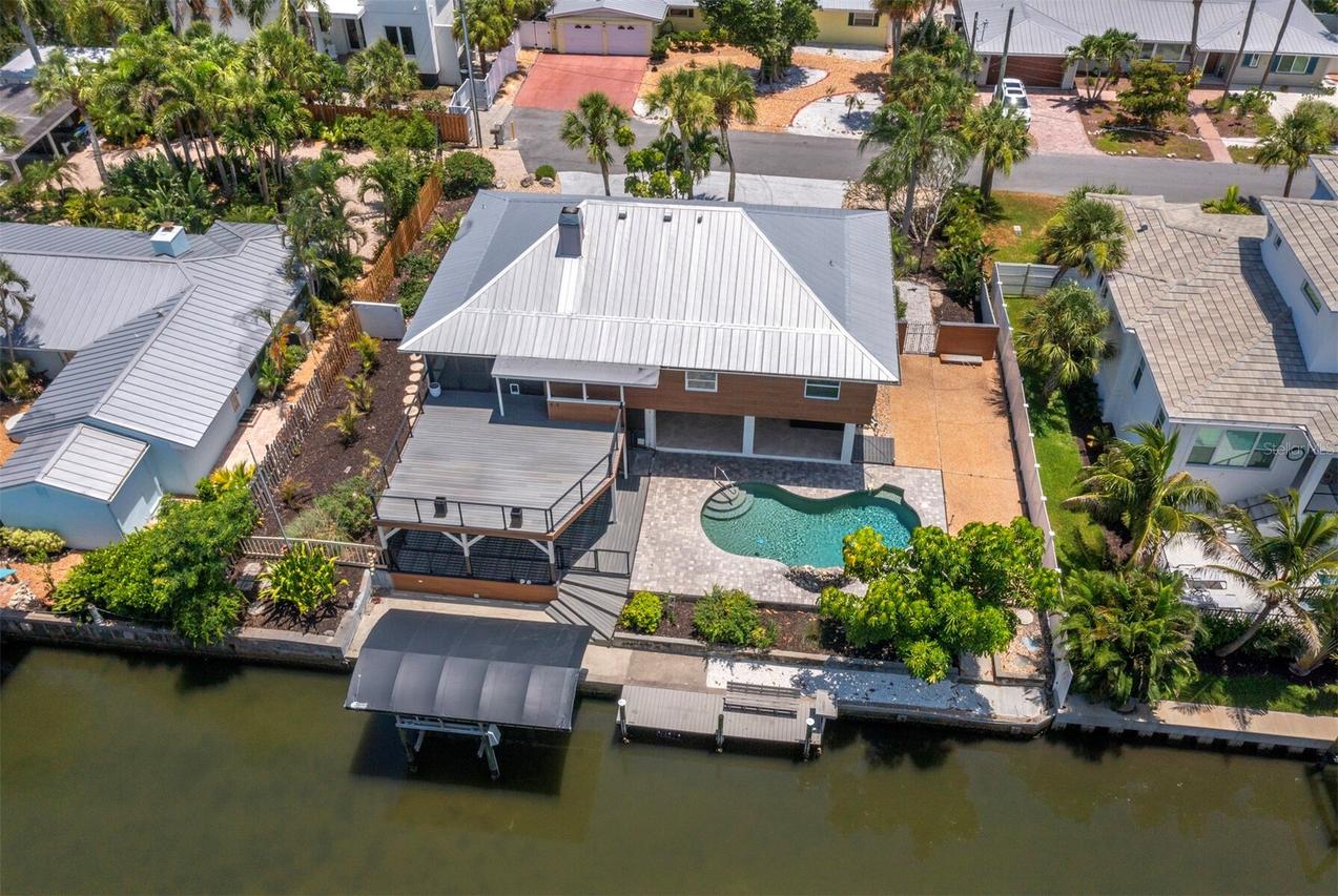 521 Cummings St., Sarasota, FL 34242
