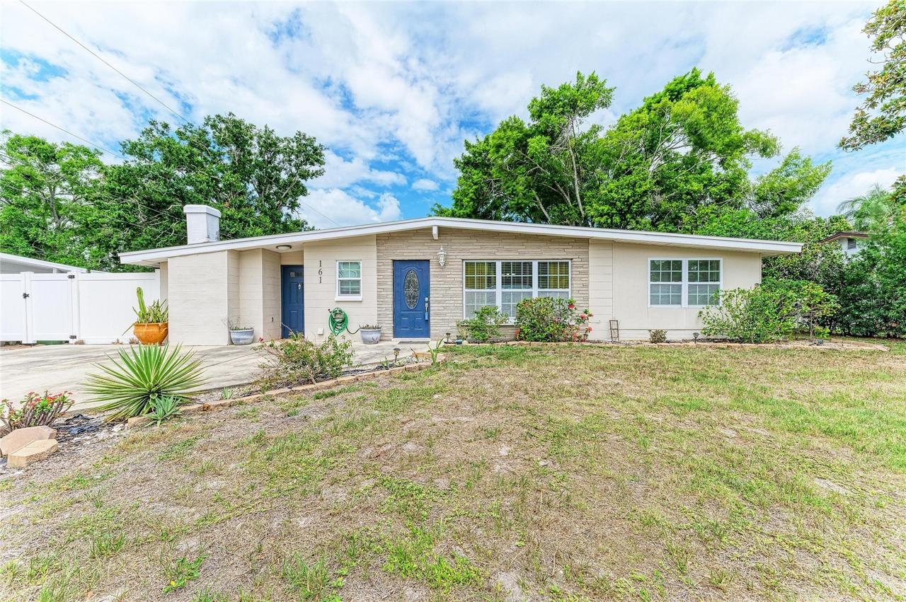 161 Suntan Ave., Sarasota, FL 34237