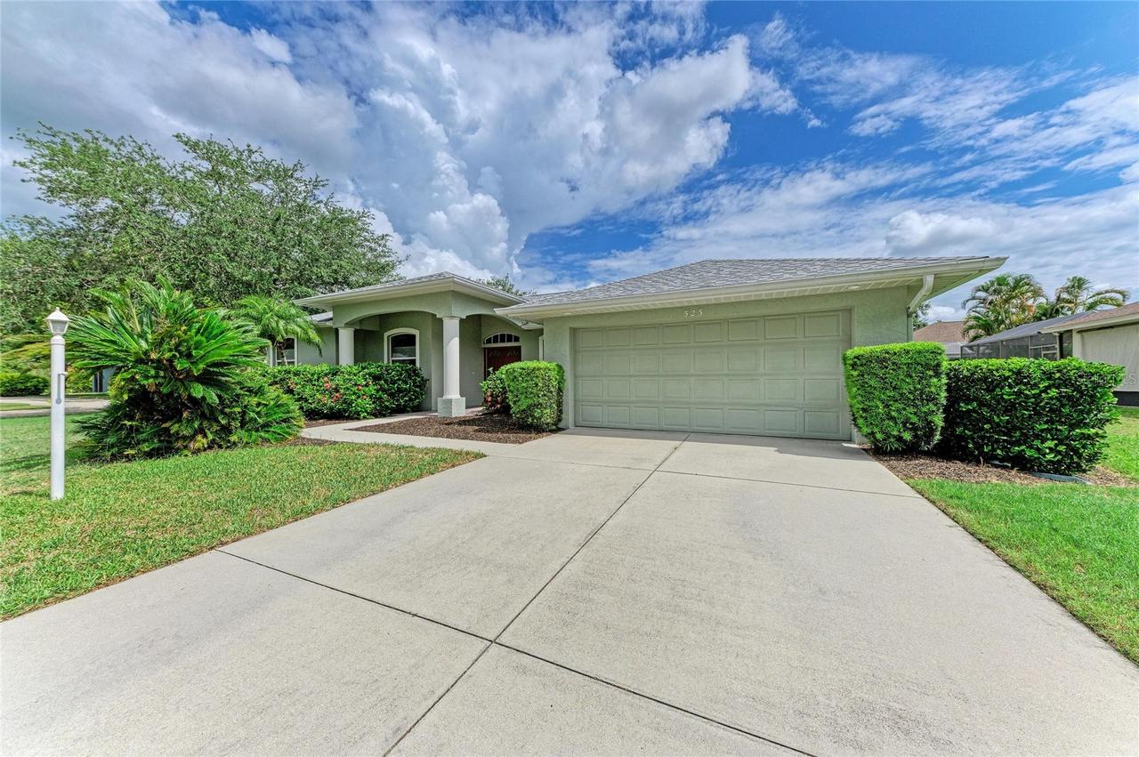 523 Oak Bay Dr., Osprey, FL 34229