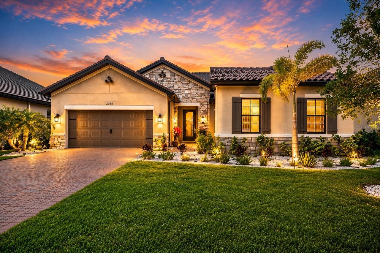 2028 Woodleaf Hammock Ct., Bradenton, FL 34211