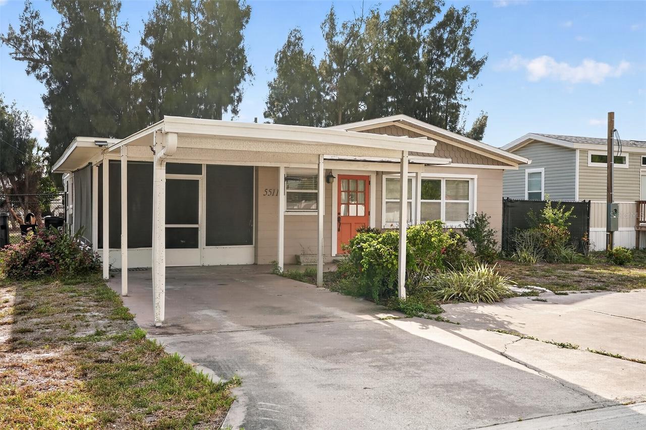 5511 3rd St., Bradenton, FL 34207