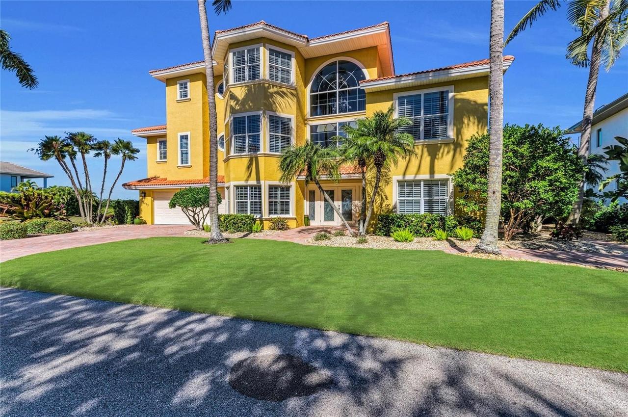 12413 Baypointe Ter., Cortez, FL 34215