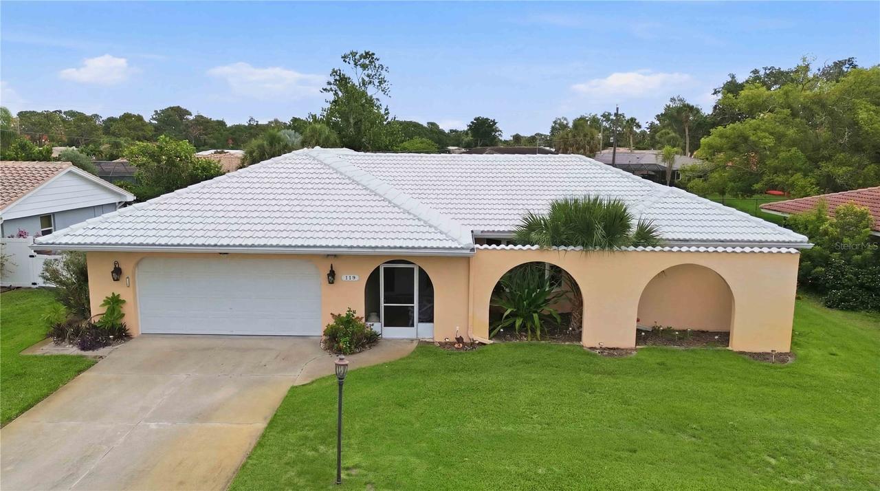 119 Van Dyck Dr., Nokomis, FL 34275