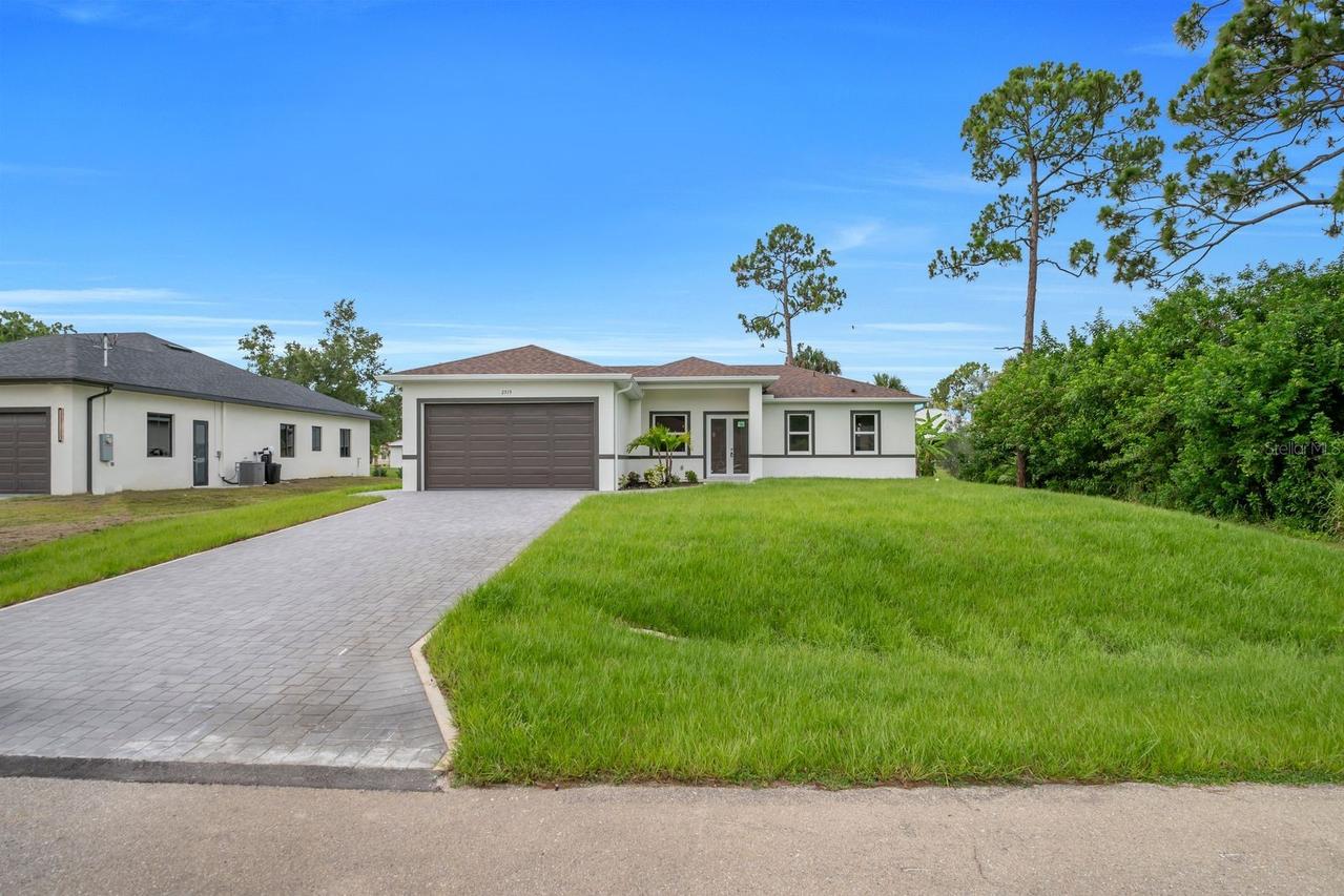 2715 10th St., Lehigh Acres, FL 33971