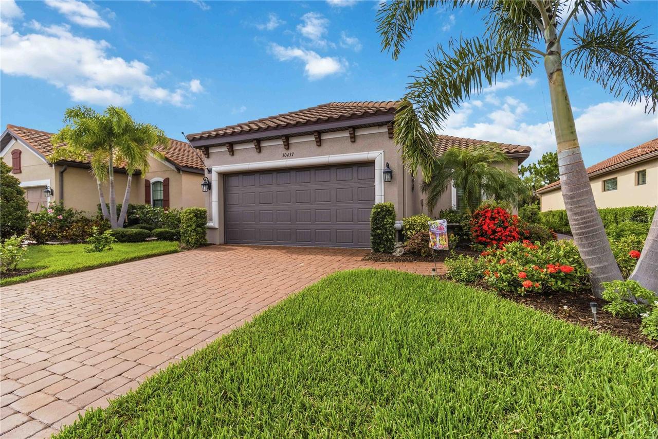 10437 Highland Park Pl., Palmetto, FL 34221