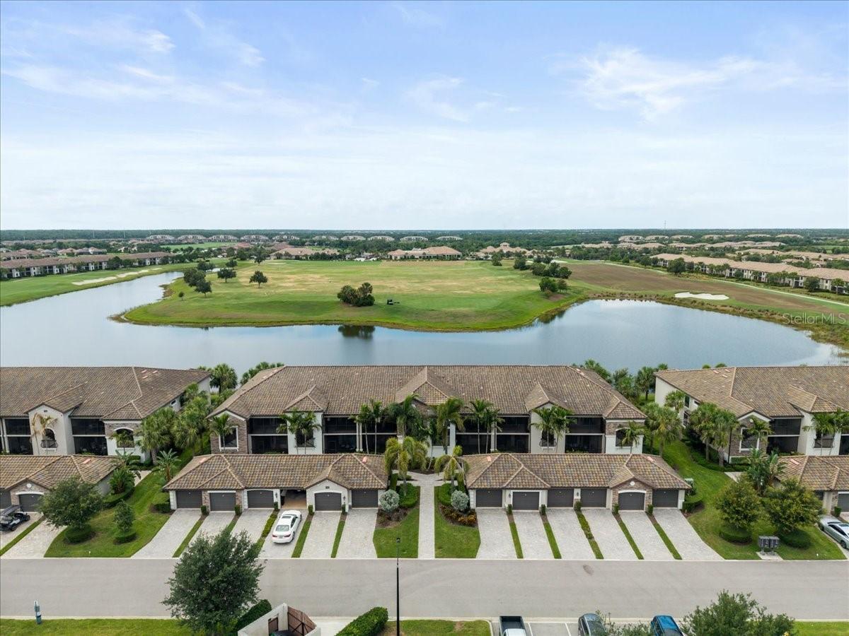 5614 Palmer Cir. #204, Lakewood Ranch, FL 34211