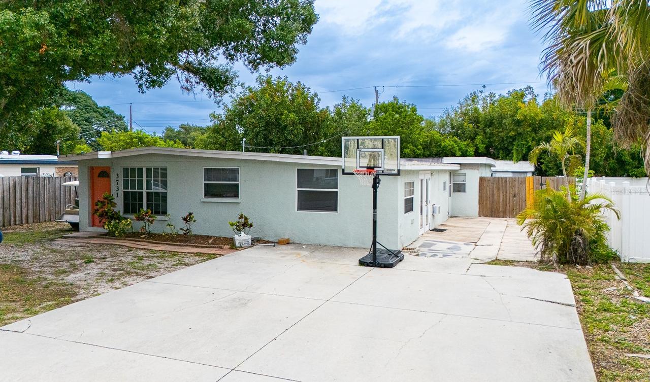 3731 Papai Dr., Sarasota, FL 34232