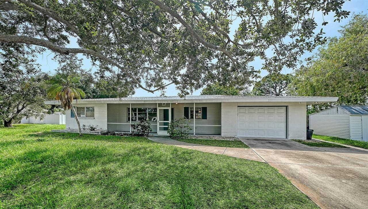 5938 Murdock Ave., Sarasota, FL 34231