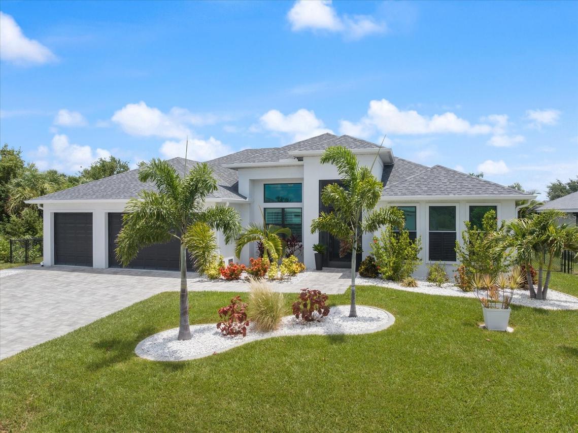 9294 Panama Cir., Port Charlotte, FL 33981