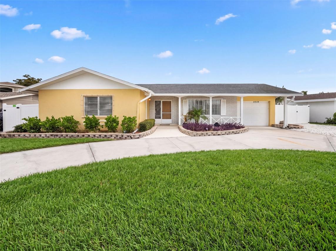 4608 Arlington Rd., Palmetto, FL 34221