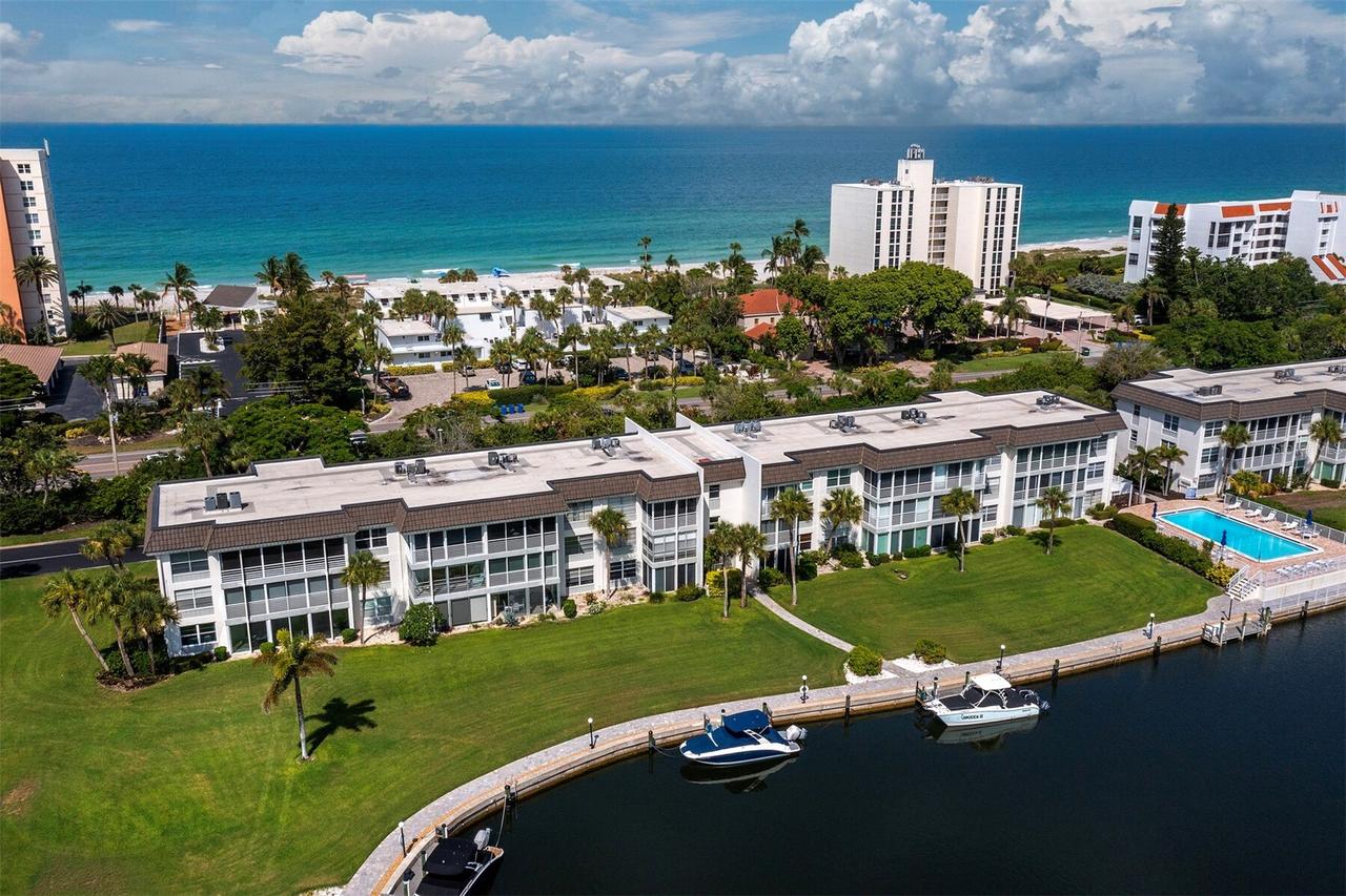 4350 Chatham Dr. #105, Longboat Key, FL 34228