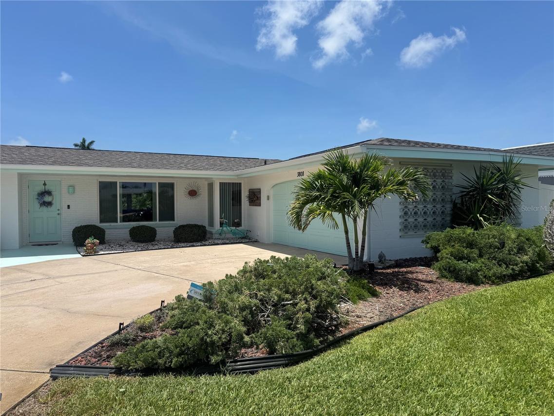 3808 100th St., Bradenton, FL 34210