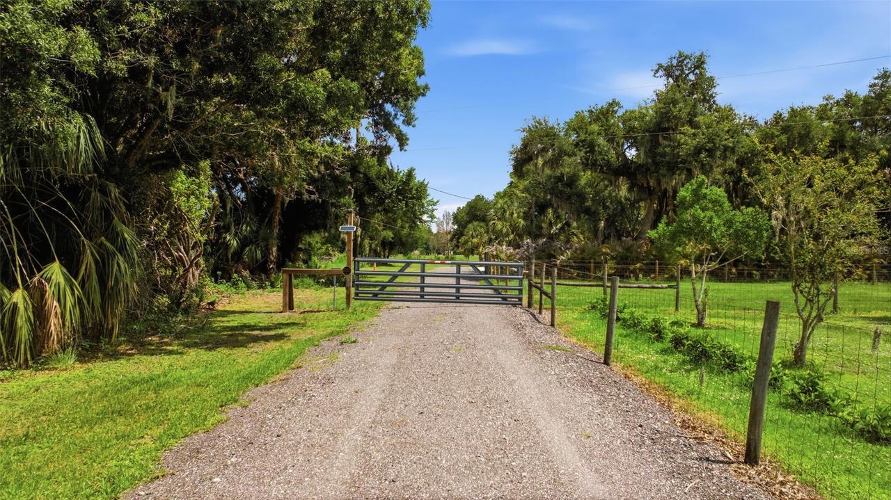 8800 Erie Ct., Parrish, FL 34219