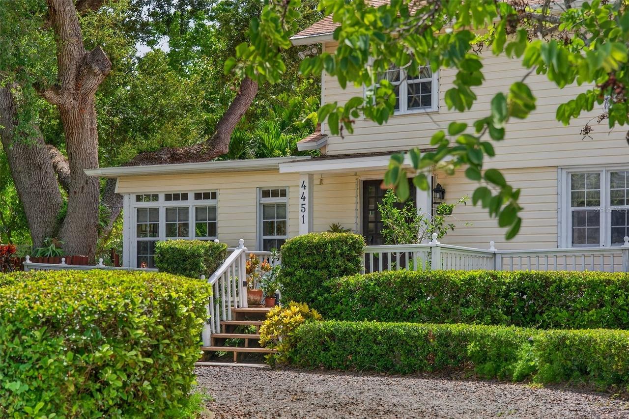 4451 Charles Ln., Sarasota, FL 34234