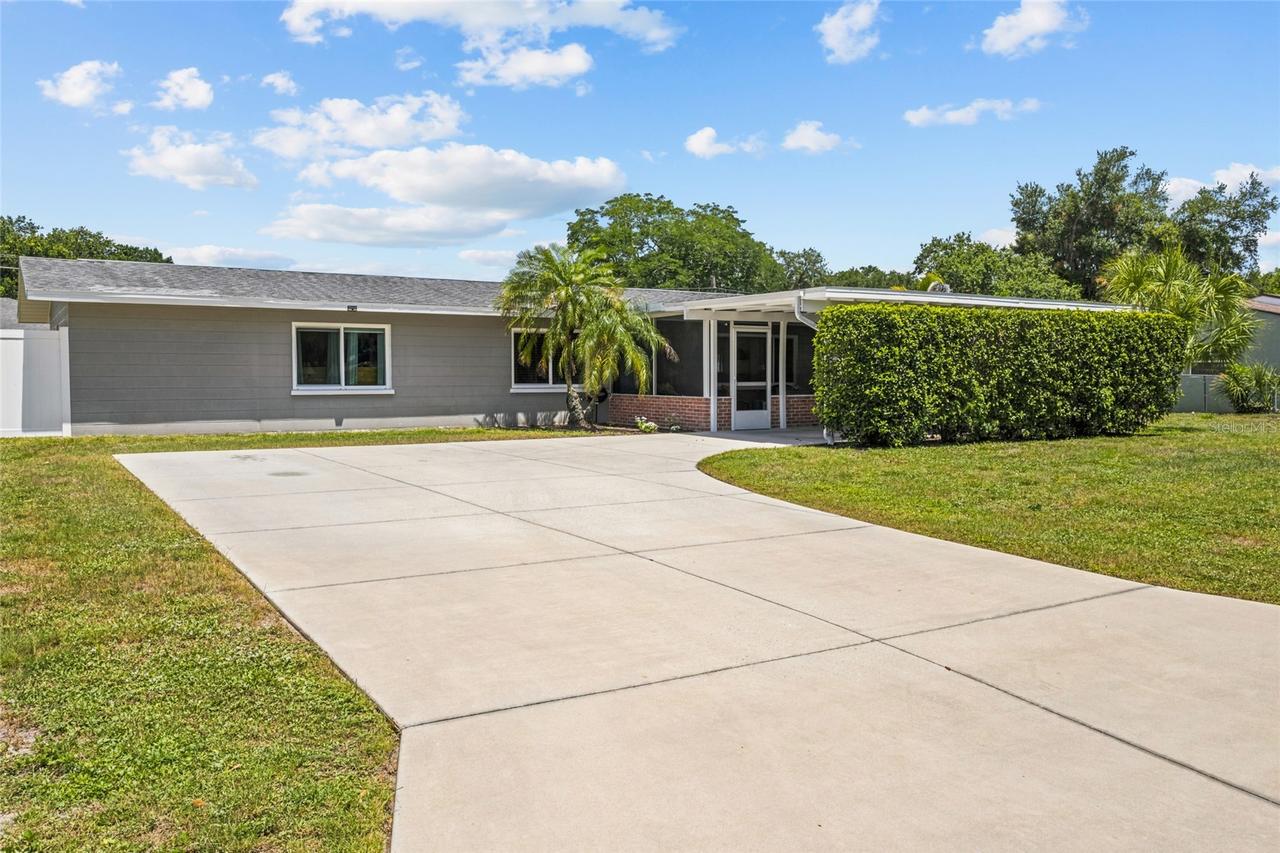 3943 Eton Pl., Sarasota, FL 34241