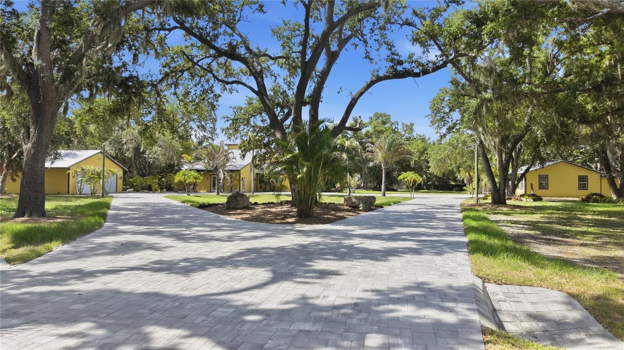 3348 Alamo Ln., Sarasota, FL 34235