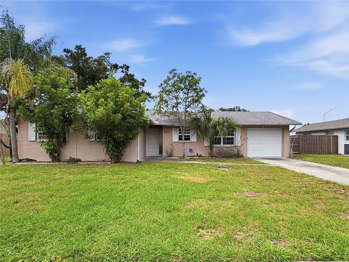 5430 Hayden Blvd., Sarasota, FL 34232