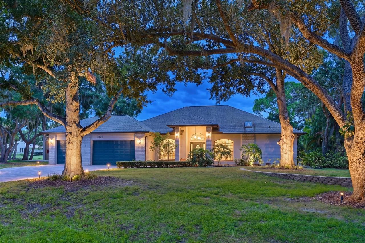 6708 90th St., Bradenton, FL 34202