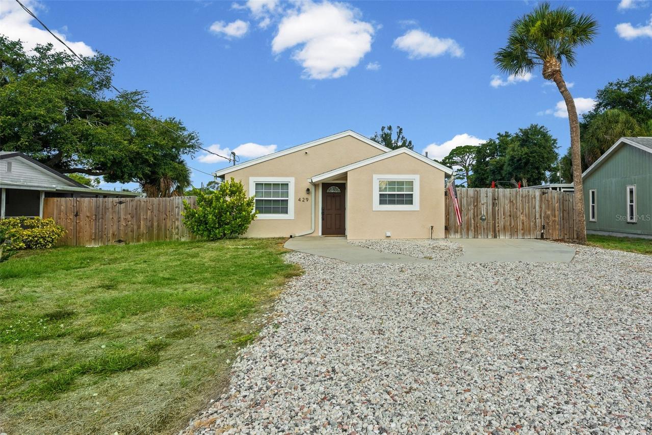 429 Patterson Ave., Osprey, FL 34229