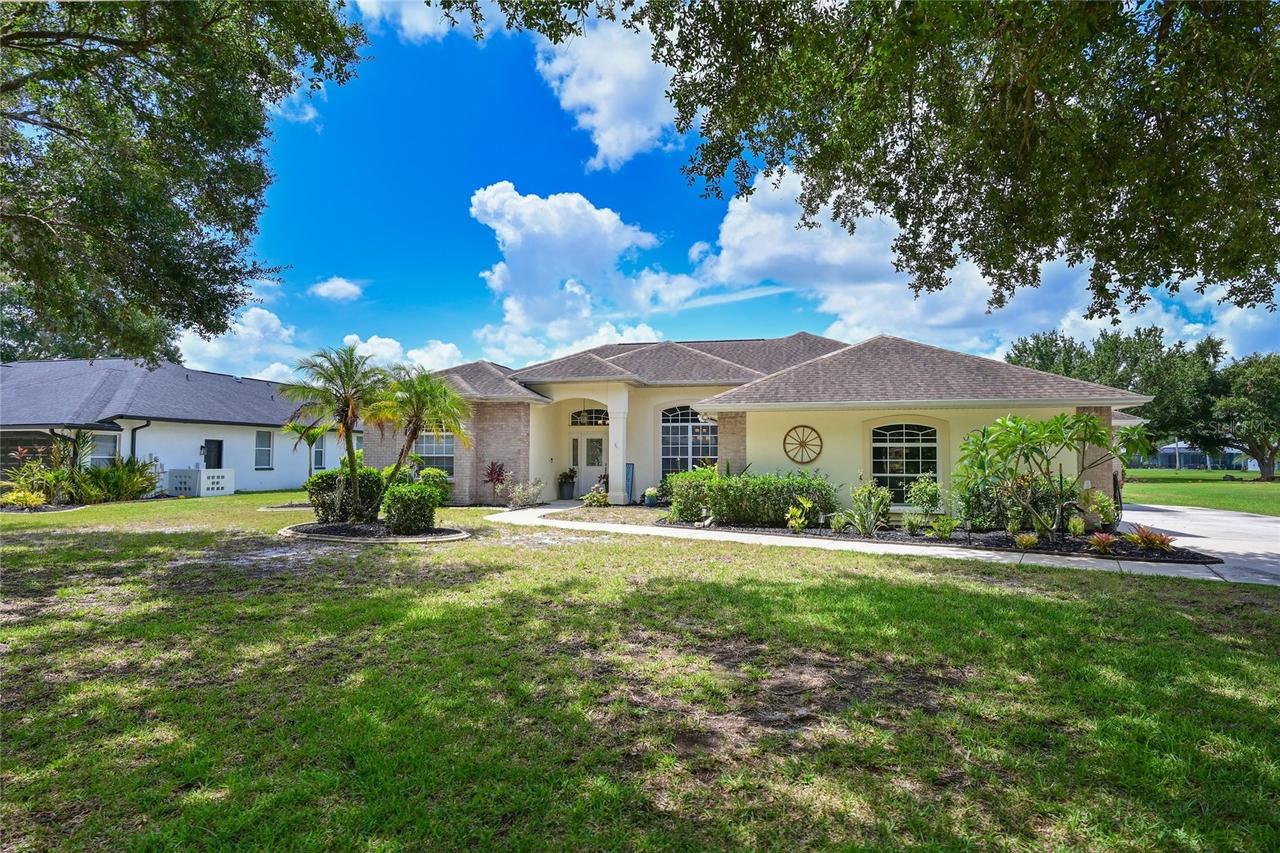 14722 1st Ave., Bradenton, FL 34212