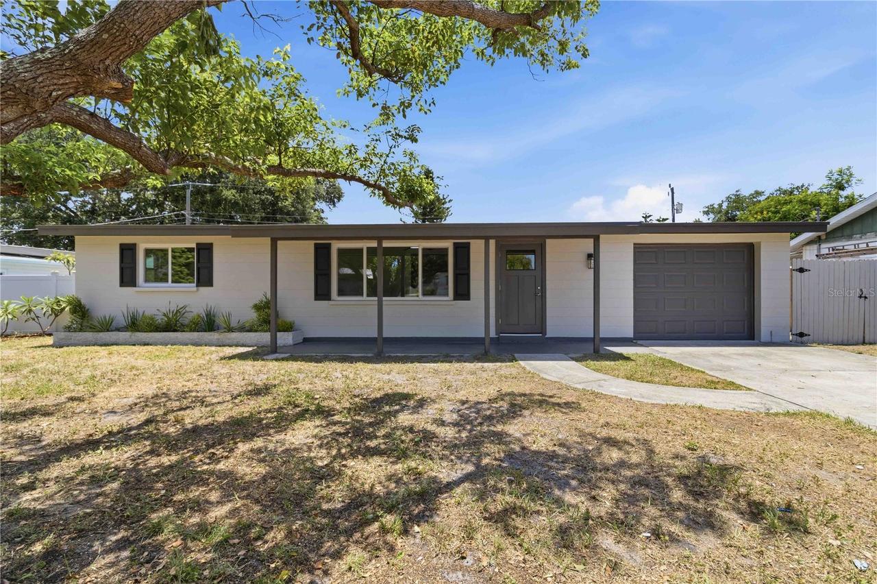 5807 16th St., Bradenton, FL 34207