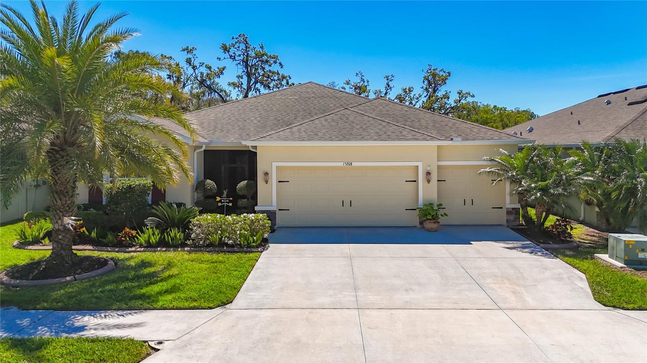 15208 Las Olas Pl., Bradenton, FL 34212