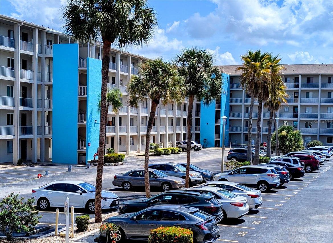 3714 Lake Bayshore Dr. #K-418, Bradenton, FL 34205