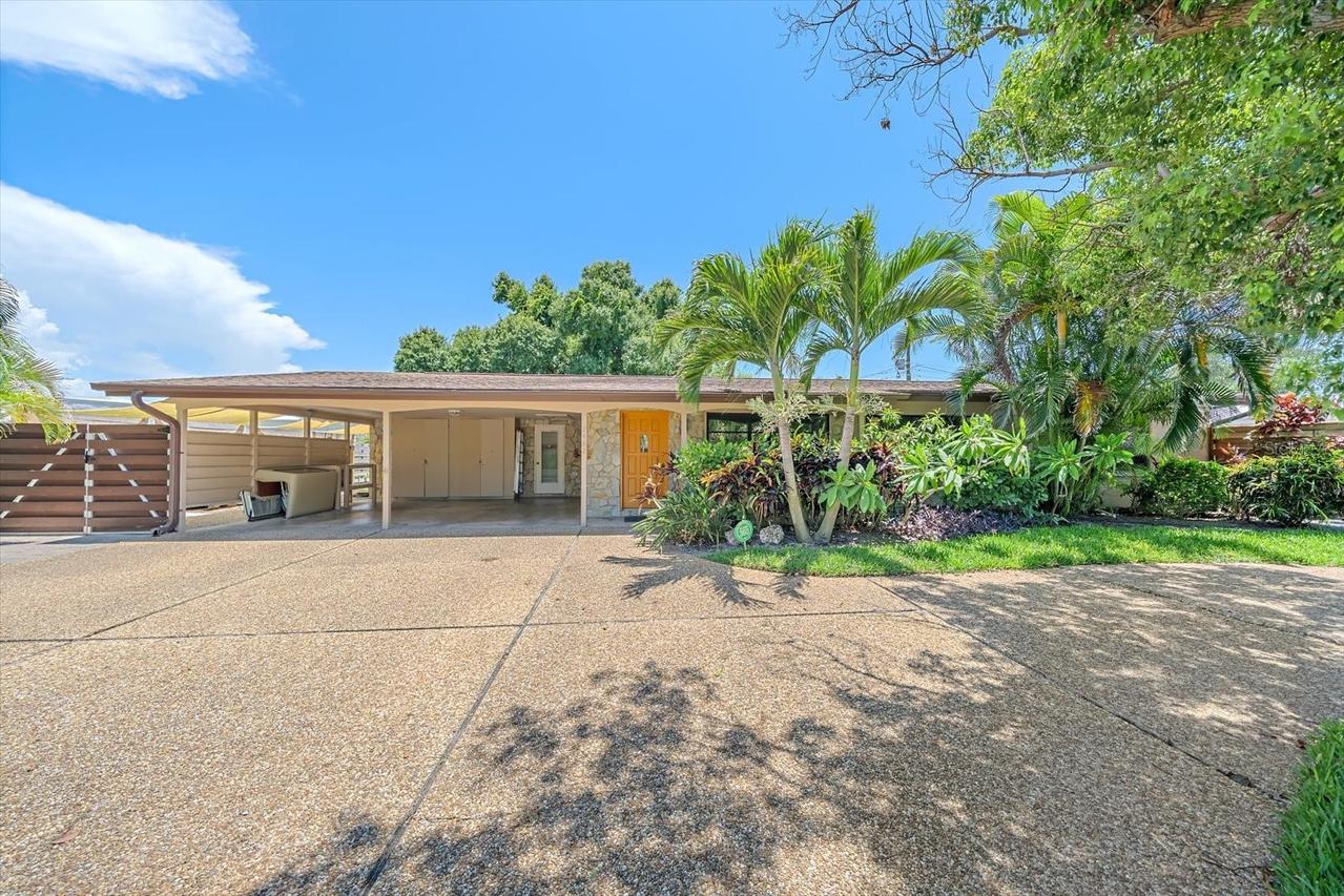 2462 Clematis St., Sarasota, FL 34239