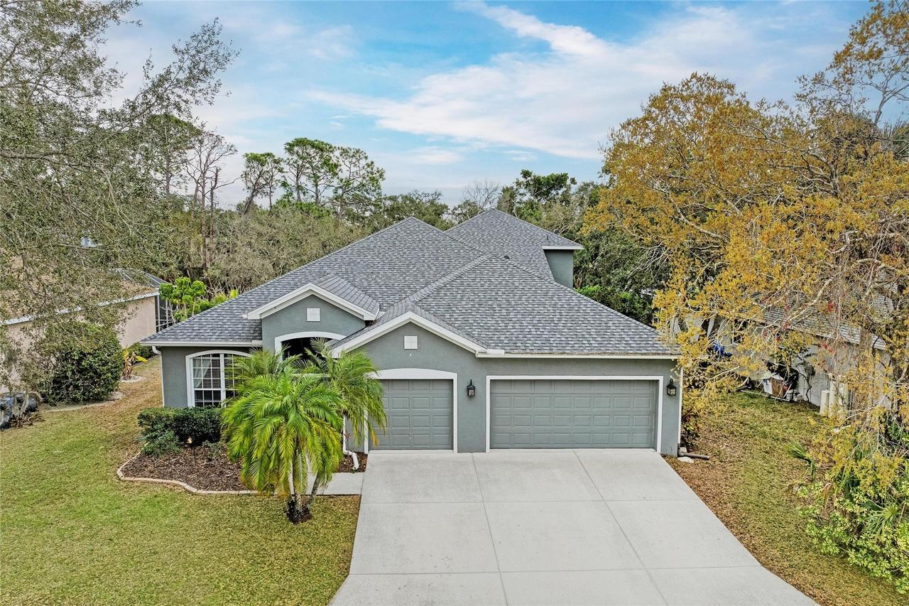 835 Cedarcrest Ct., Sarasota, FL 34232