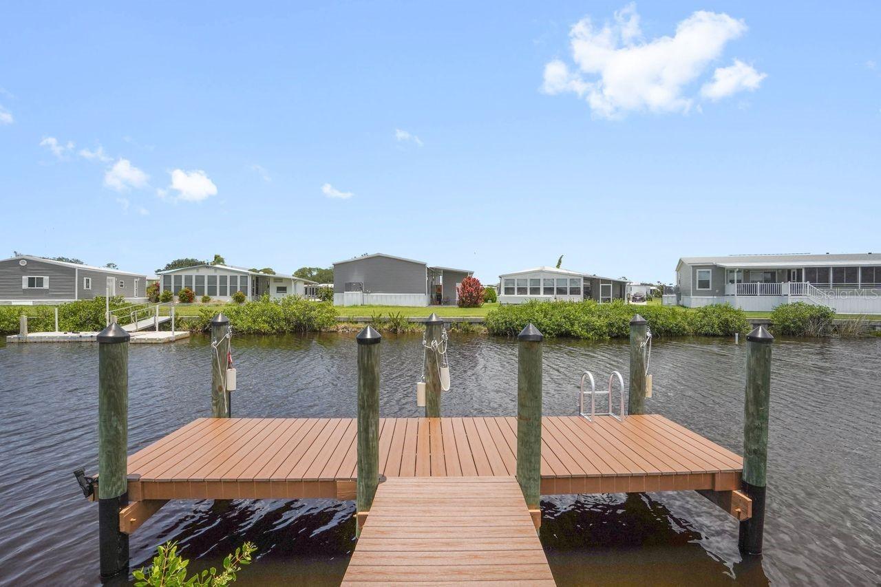 654 Blackburn Blvd., North Port, FL 34287
