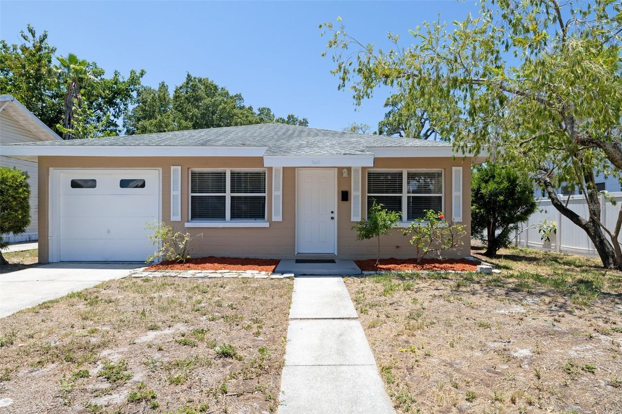 808 26th St., Bradenton, FL 34205