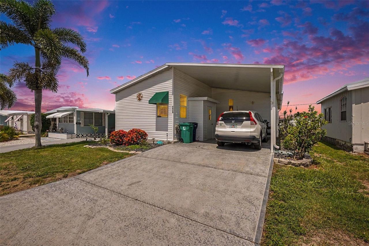 226 Bimini Dr., Palmetto, FL 34221
