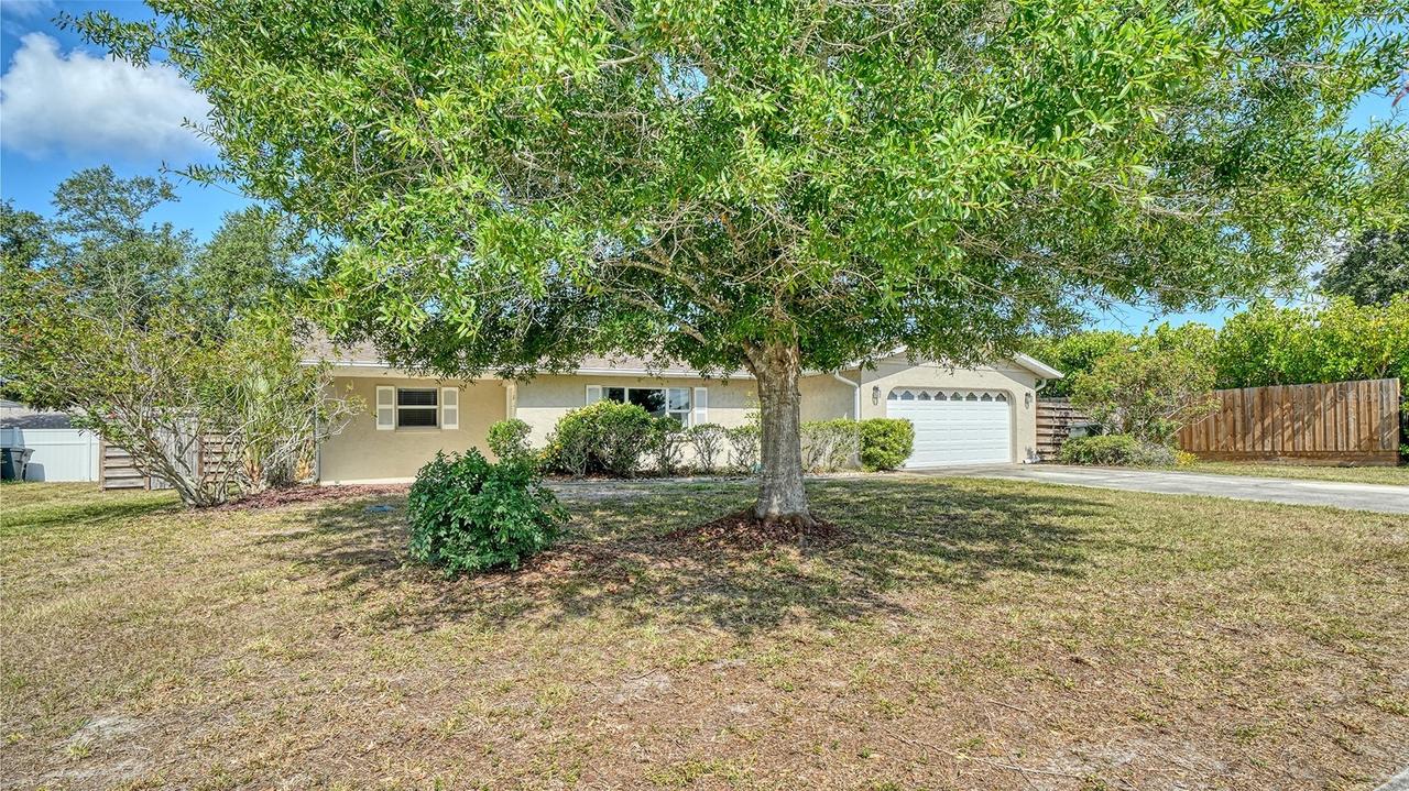 1546 Georgetowne Ln., Sarasota, FL 34232