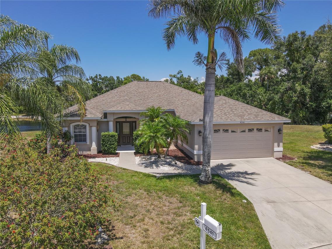 4541 33rd Ct., Bradenton, FL 34203